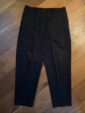 Women’s LL Bean size 18 Black Dress Pants - Classic Pleated Trousers